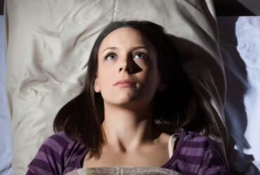 दीर्घायु उत्साही ब्रायन जॉनसन ने नींद में खलल डालने वाली 6 आदतों का खुलासा किया |